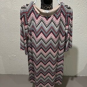 Studio One coral & navy 3/4 length sleeve dress. Simply pull it over your head